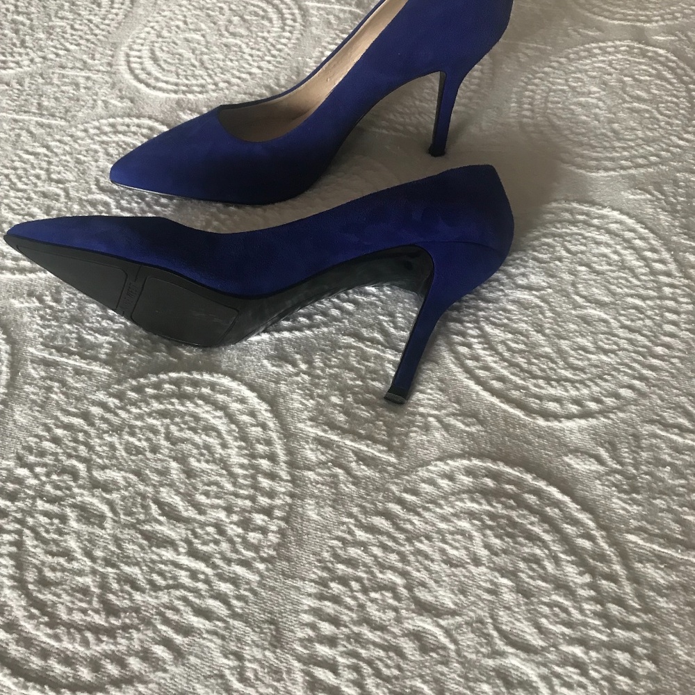 Nine West Suede Pump